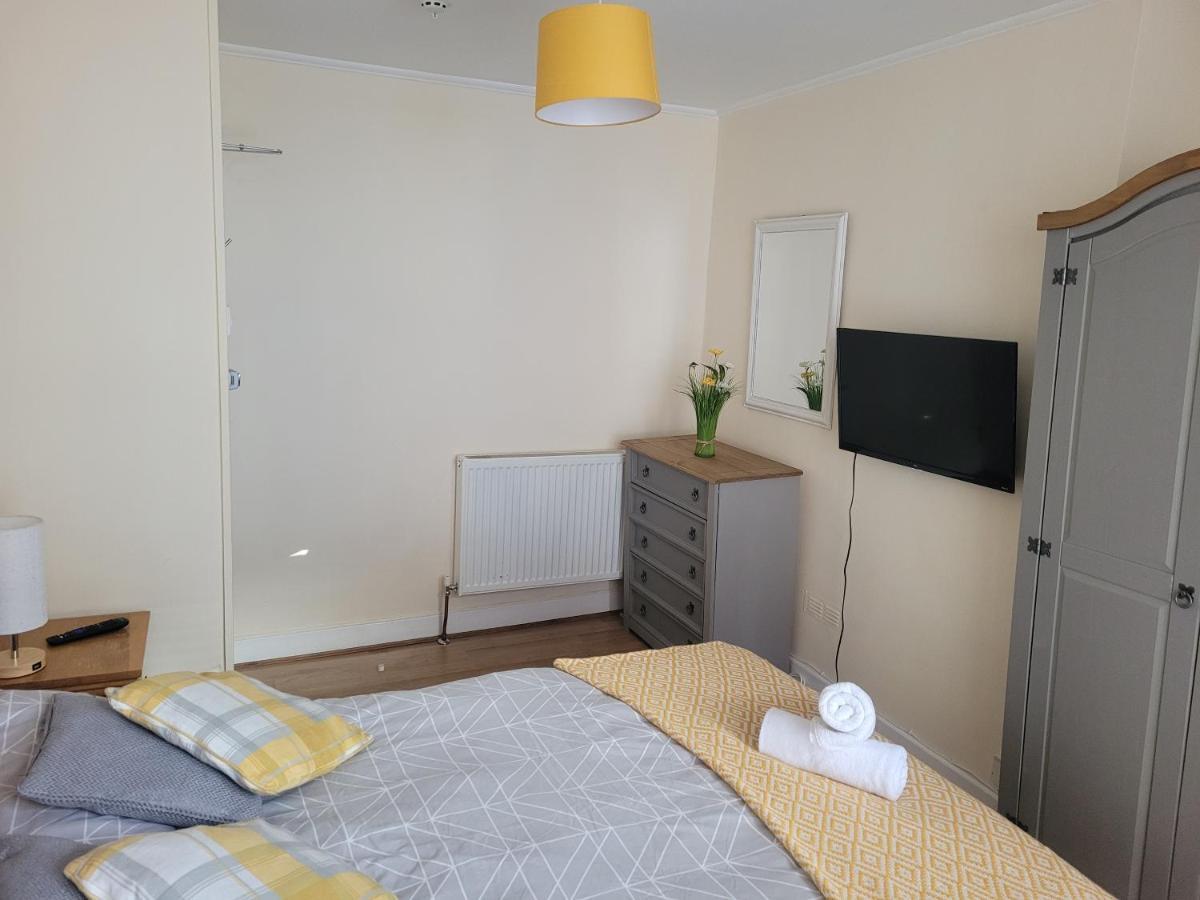 Large 5 Bed Town-Centre Home Close To The Beach, Sleeps 9 Aberystwyth Zewnętrze zdjęcie